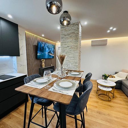 Apartamento La Plaza Del Pilar Zaragoza Exterior foto