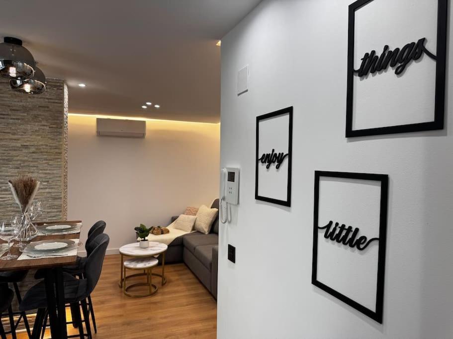 Apartamento La Plaza Del Pilar Zaragoza Exterior foto