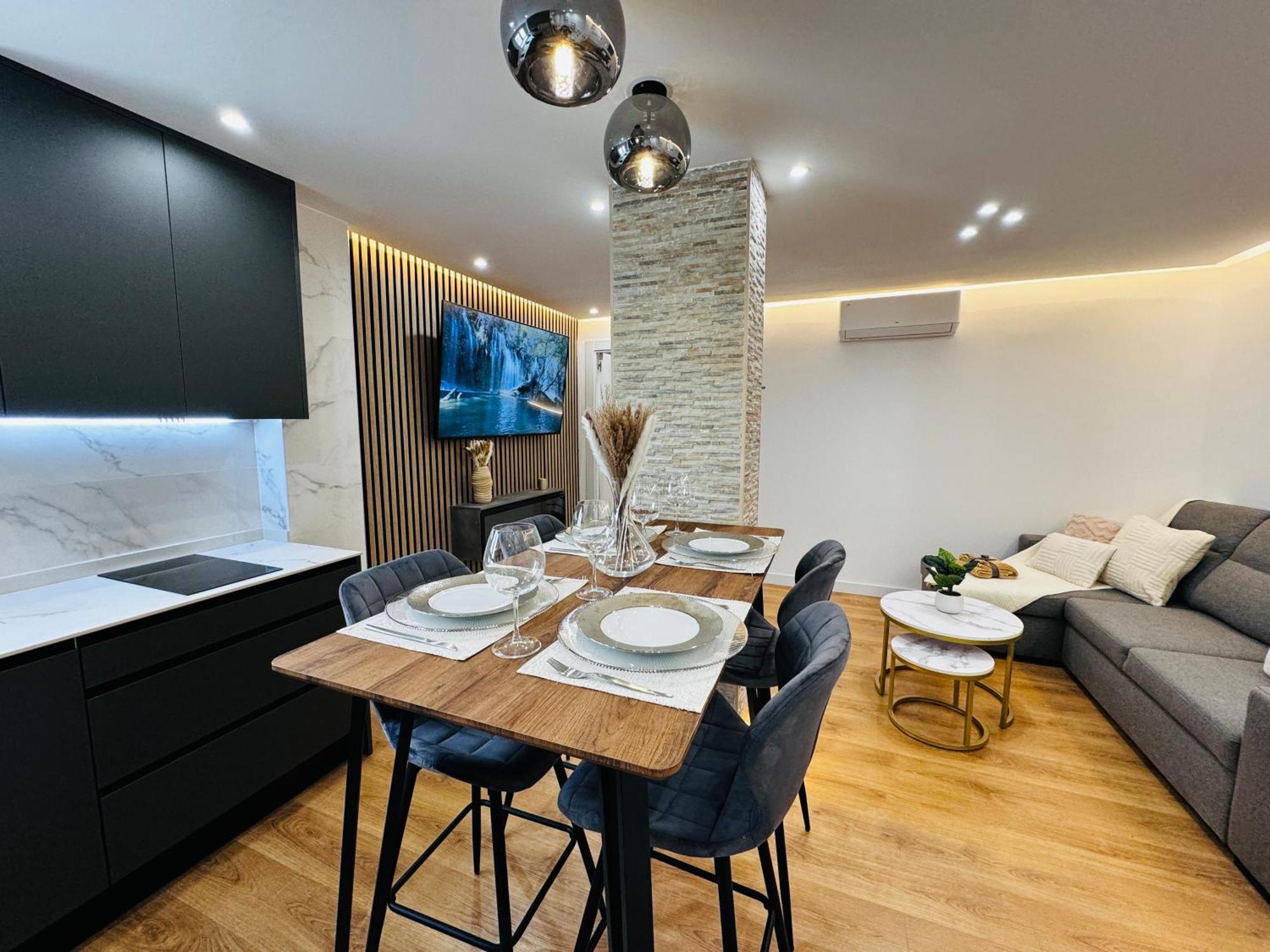 Apartamento La Plaza Del Pilar Zaragoza Exterior foto